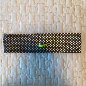 NWOT Nike Headband!